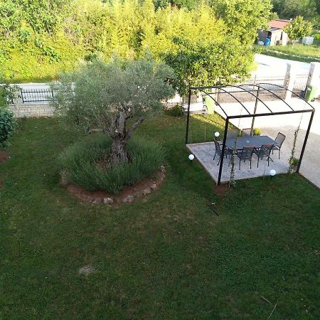 Apartment Vesna Veleniki Екстериор снимка