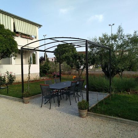 Apartment Vesna Veleniki Екстериор снимка