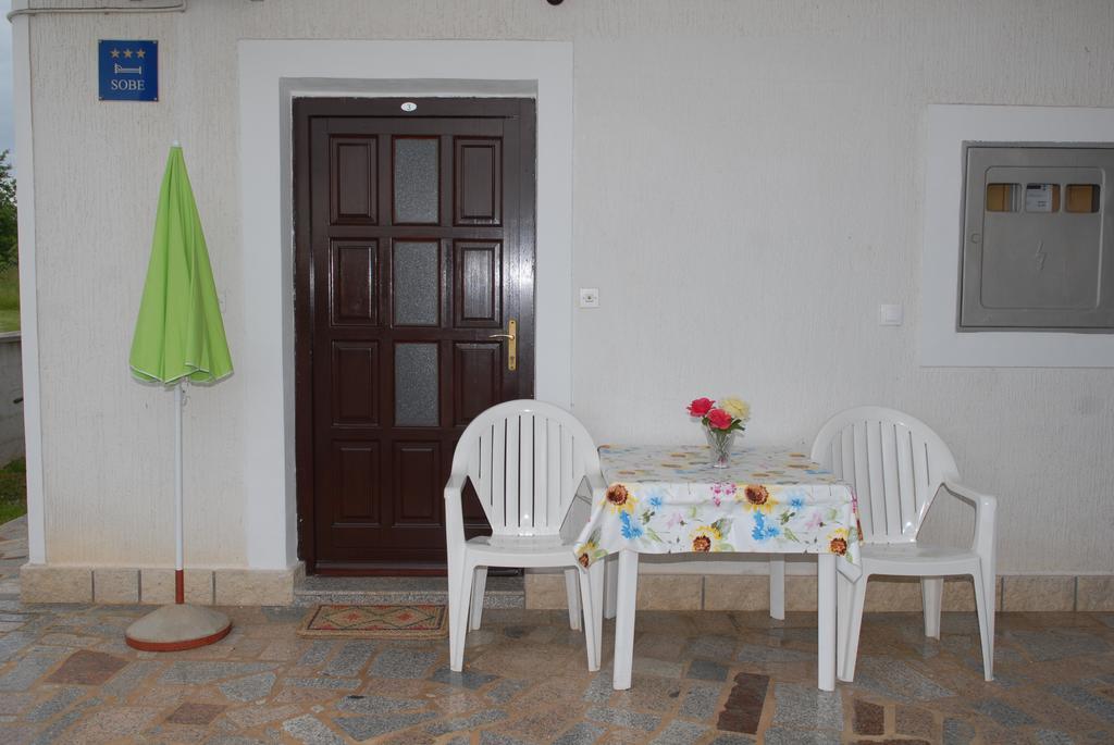 Apartment Vesna Veleniki Екстериор снимка