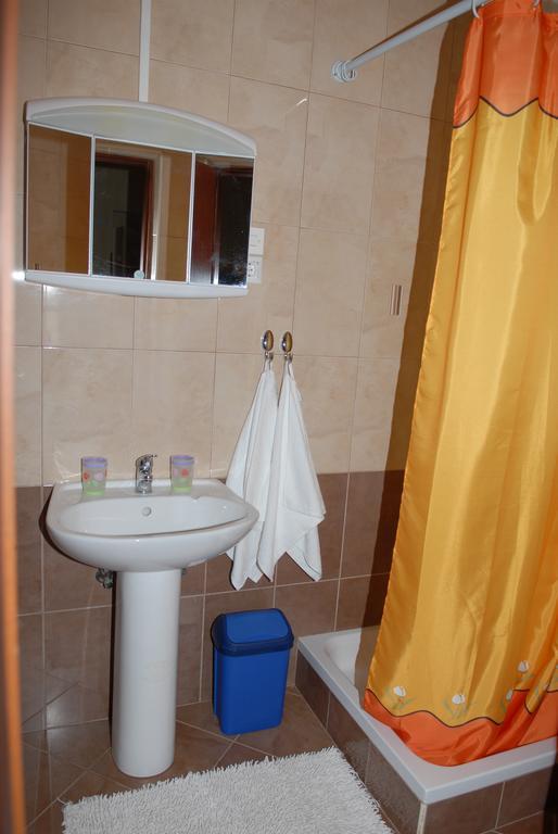 Apartment Vesna Veleniki Екстериор снимка
