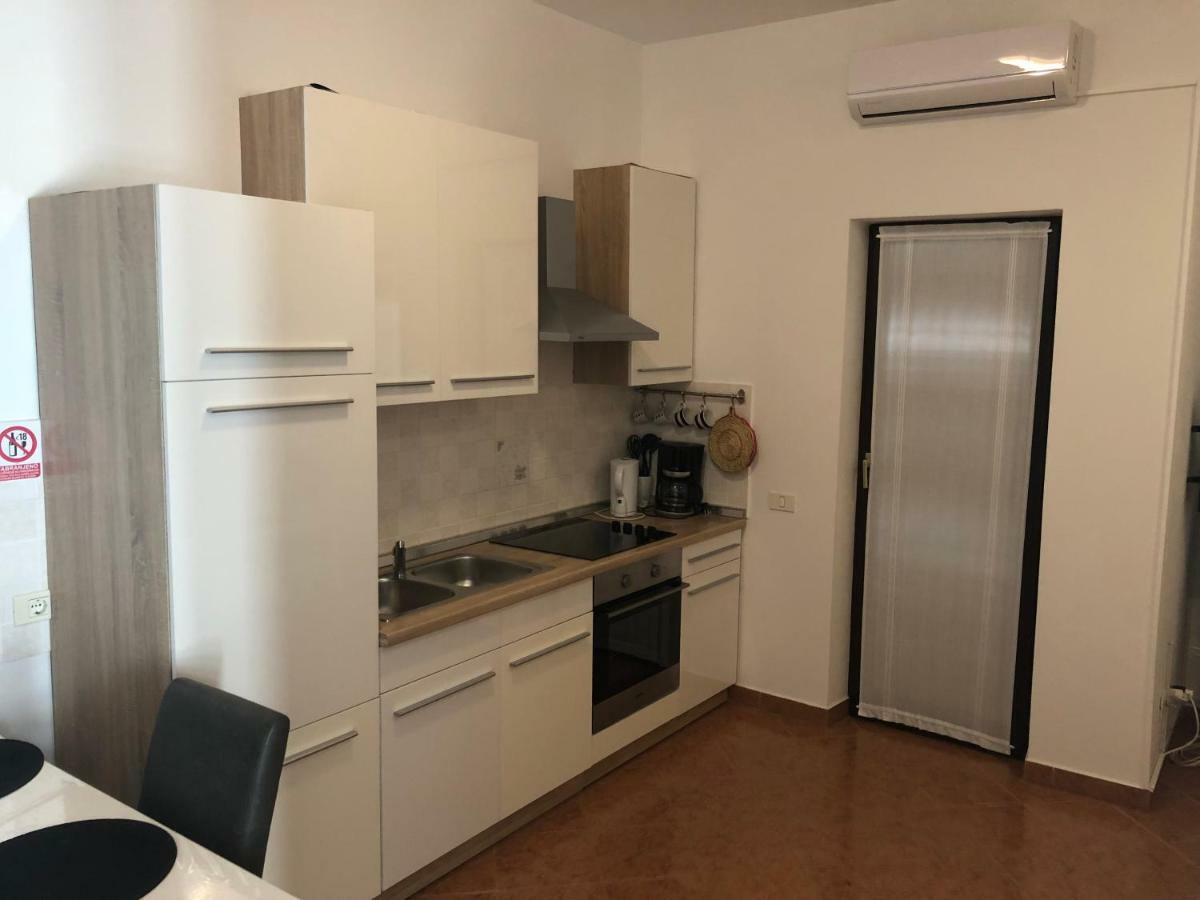 Apartment Vesna Veleniki Екстериор снимка