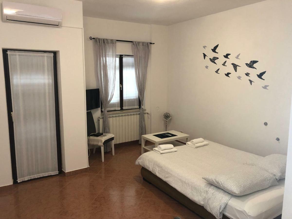 Apartment Vesna Veleniki Екстериор снимка