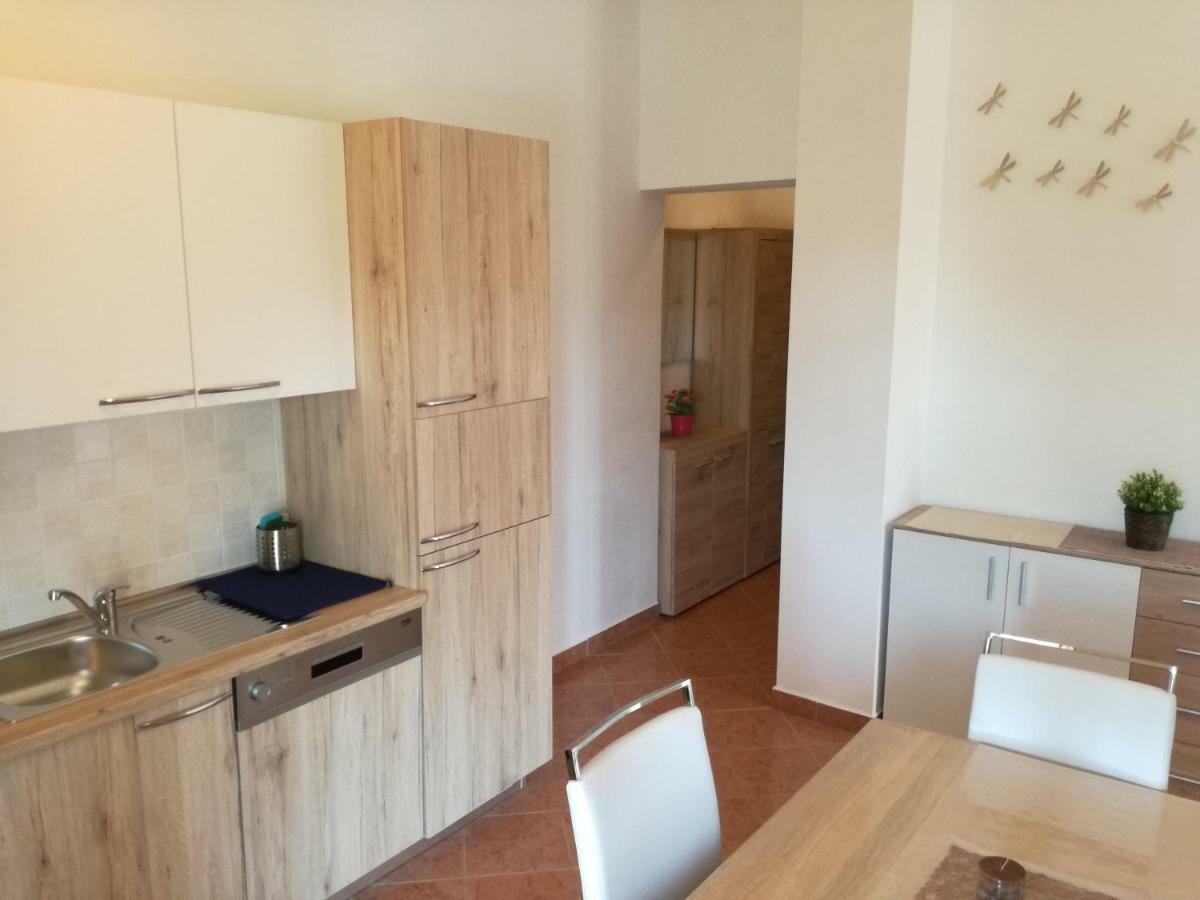 Apartment Vesna Veleniki Екстериор снимка