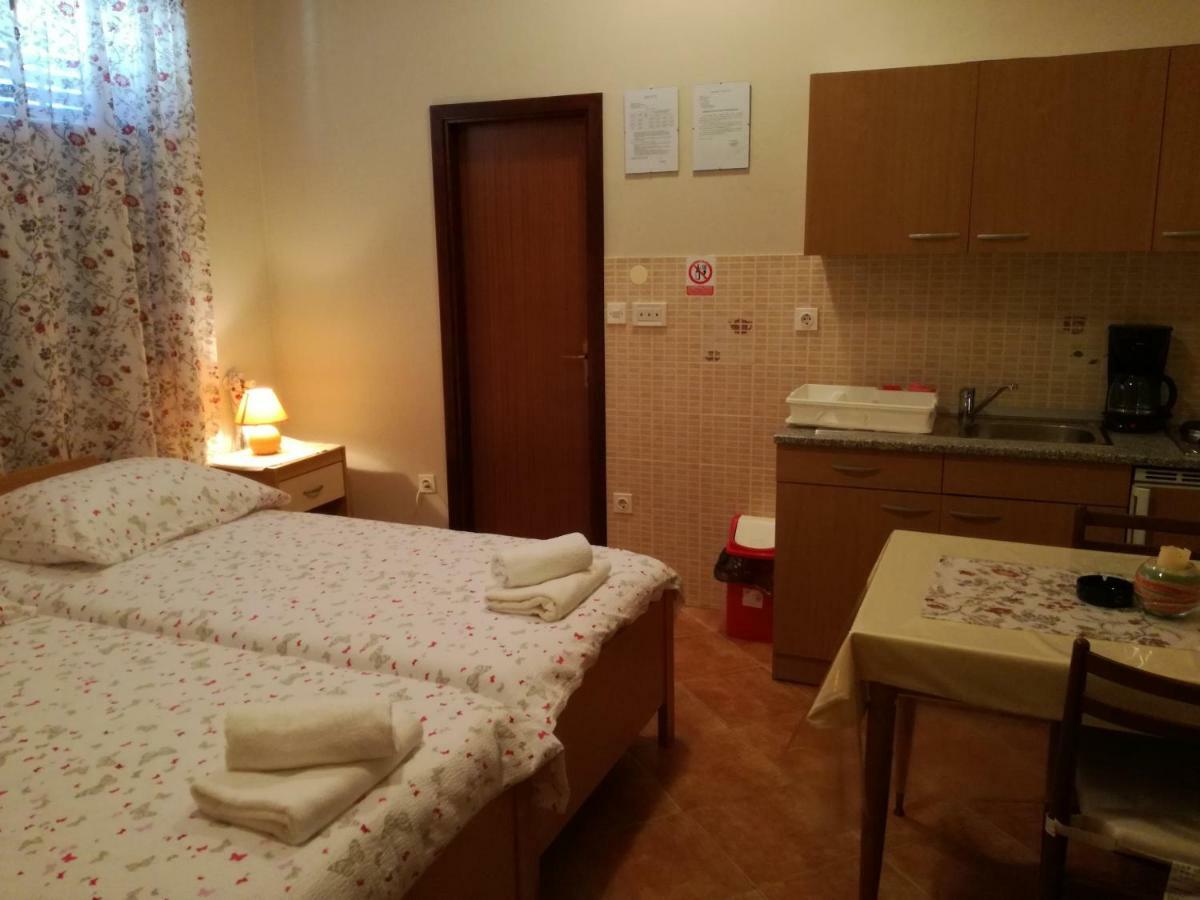 Apartment Vesna Veleniki Екстериор снимка